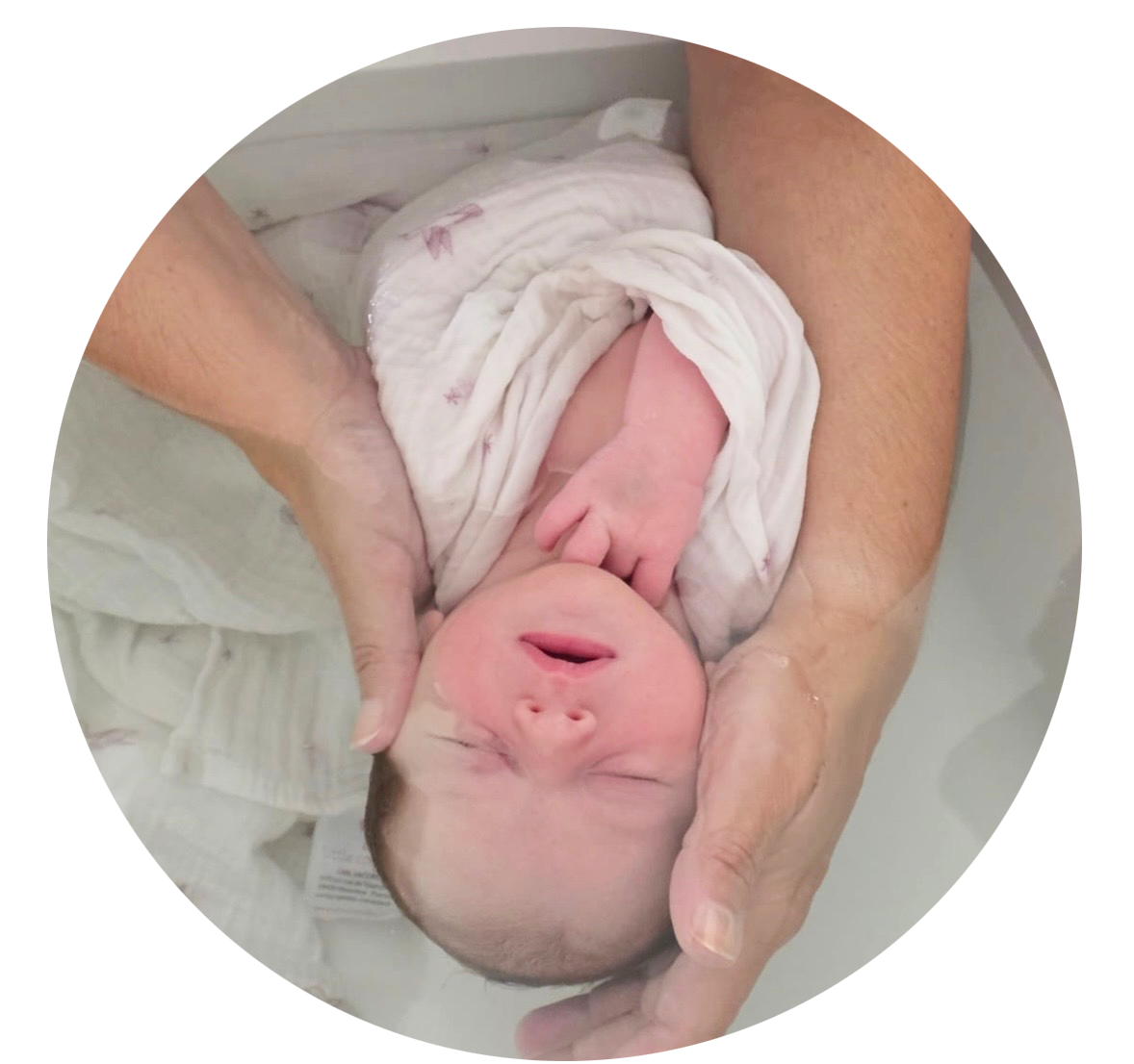 Therapeutique Bain Bébé à domicile à Lausanne Sage Femme